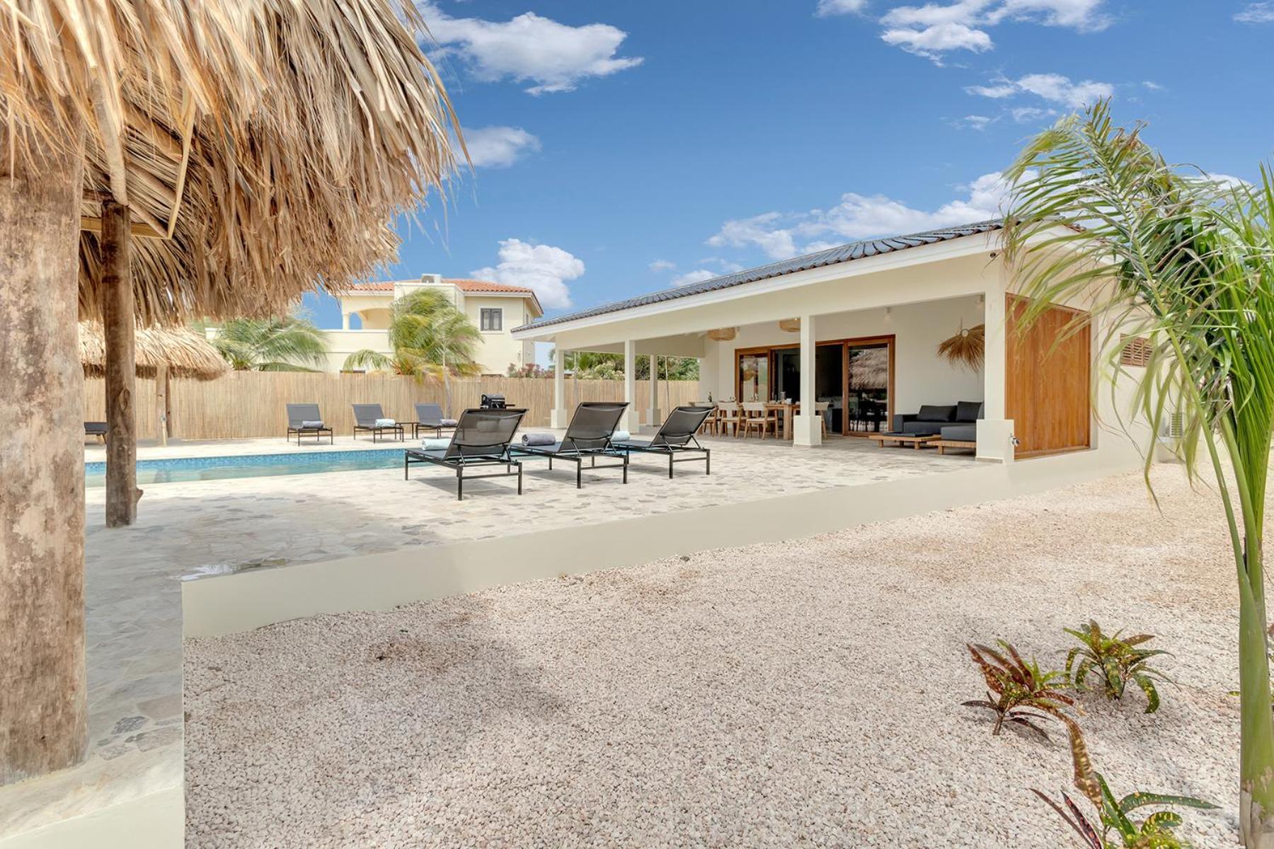 Casa Madera With Large Garden And Private Pool Villa Kralendijk  Exterior photo